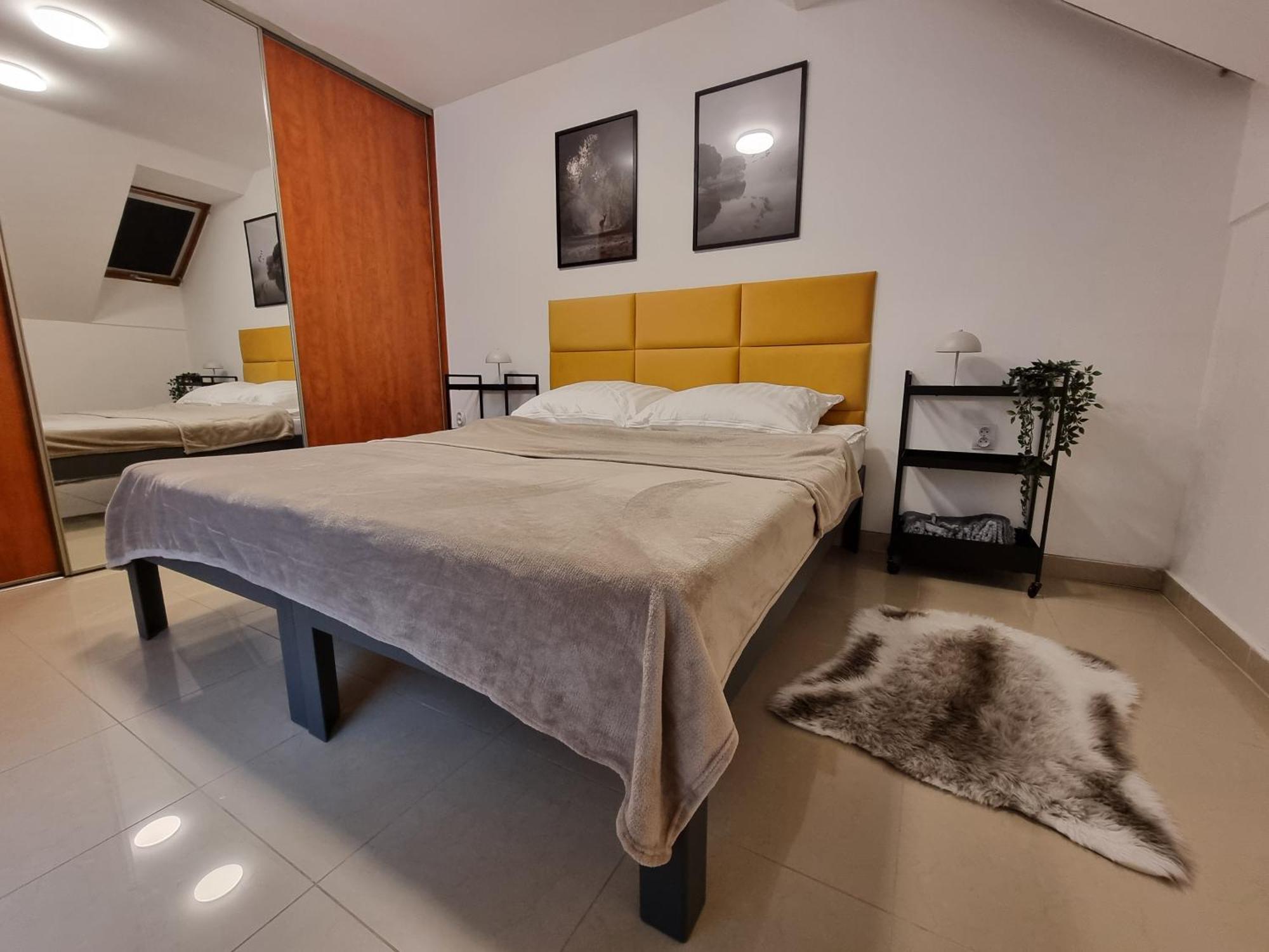 Turecka 49 Apt 2 Nove Zamky Luaran gambar